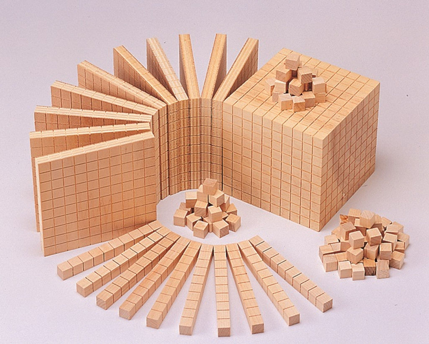 Ensemble base 10 en bois naturel