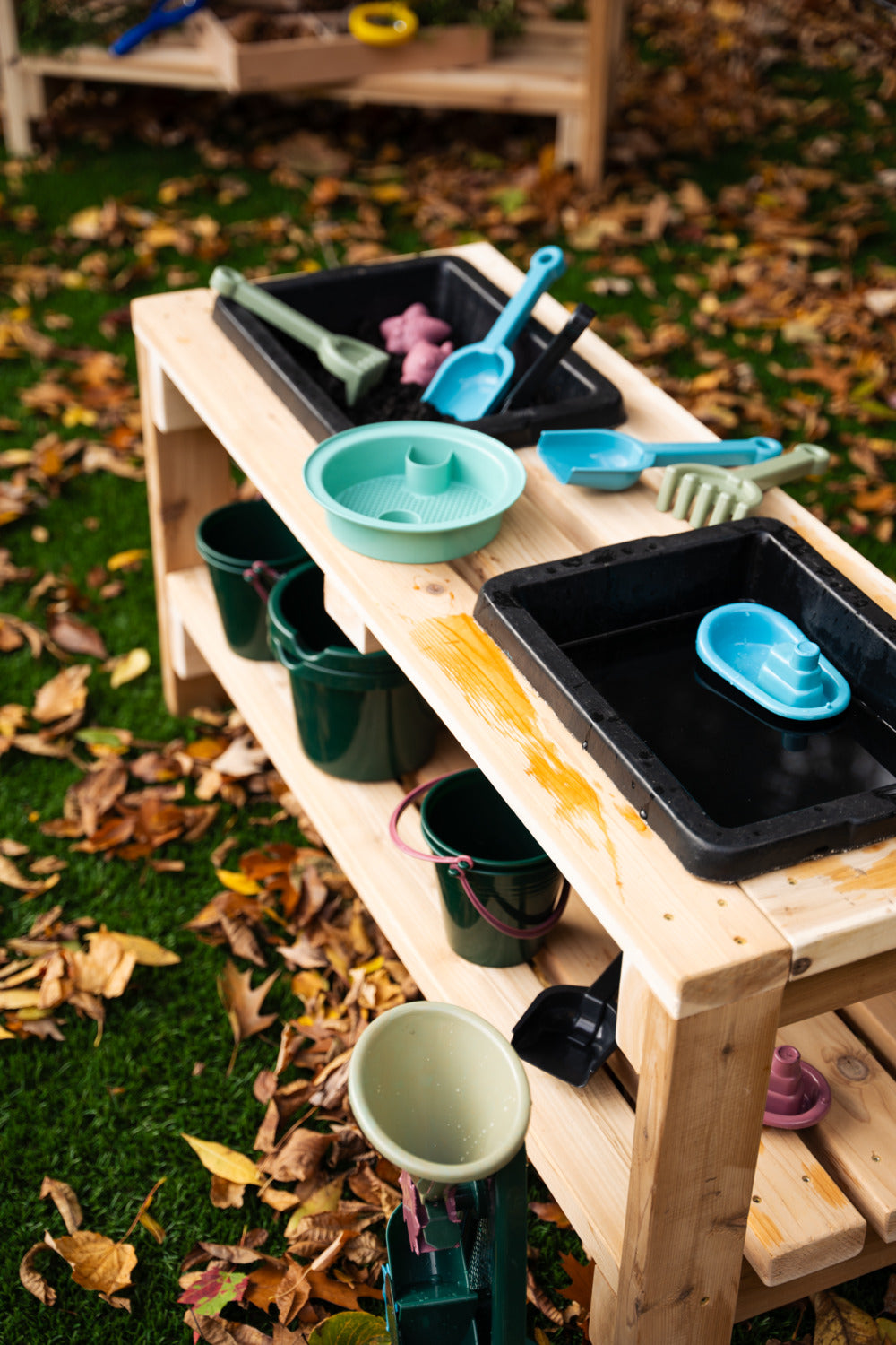Tuya - Explorer Table with 2 Tubs