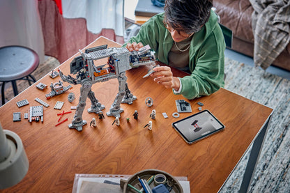 LEGO Star Wars - 75454 - Le TB-TT des Vestiges de l’Empire avec INT-4