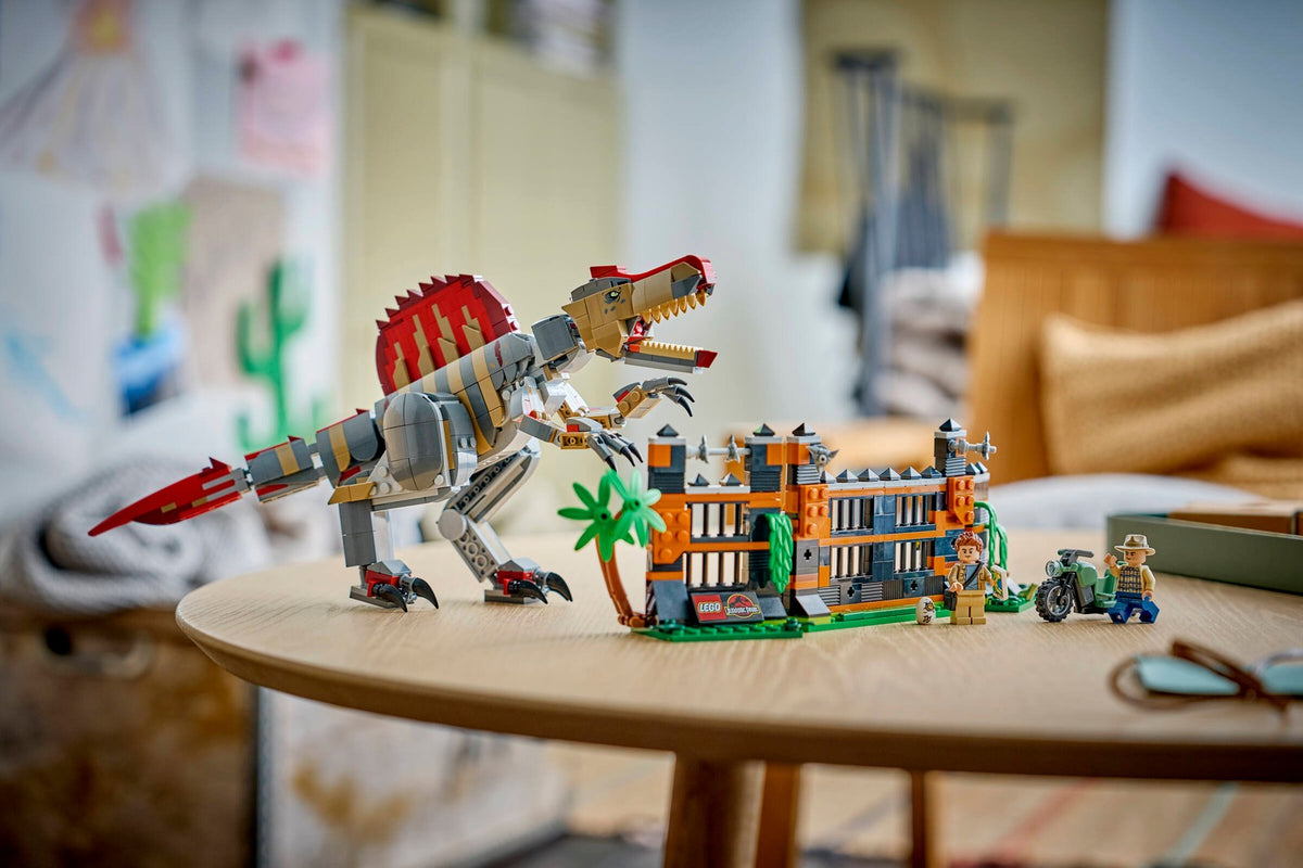 LEGO Jurassic World - 77982 - L’évasion du spinosaure