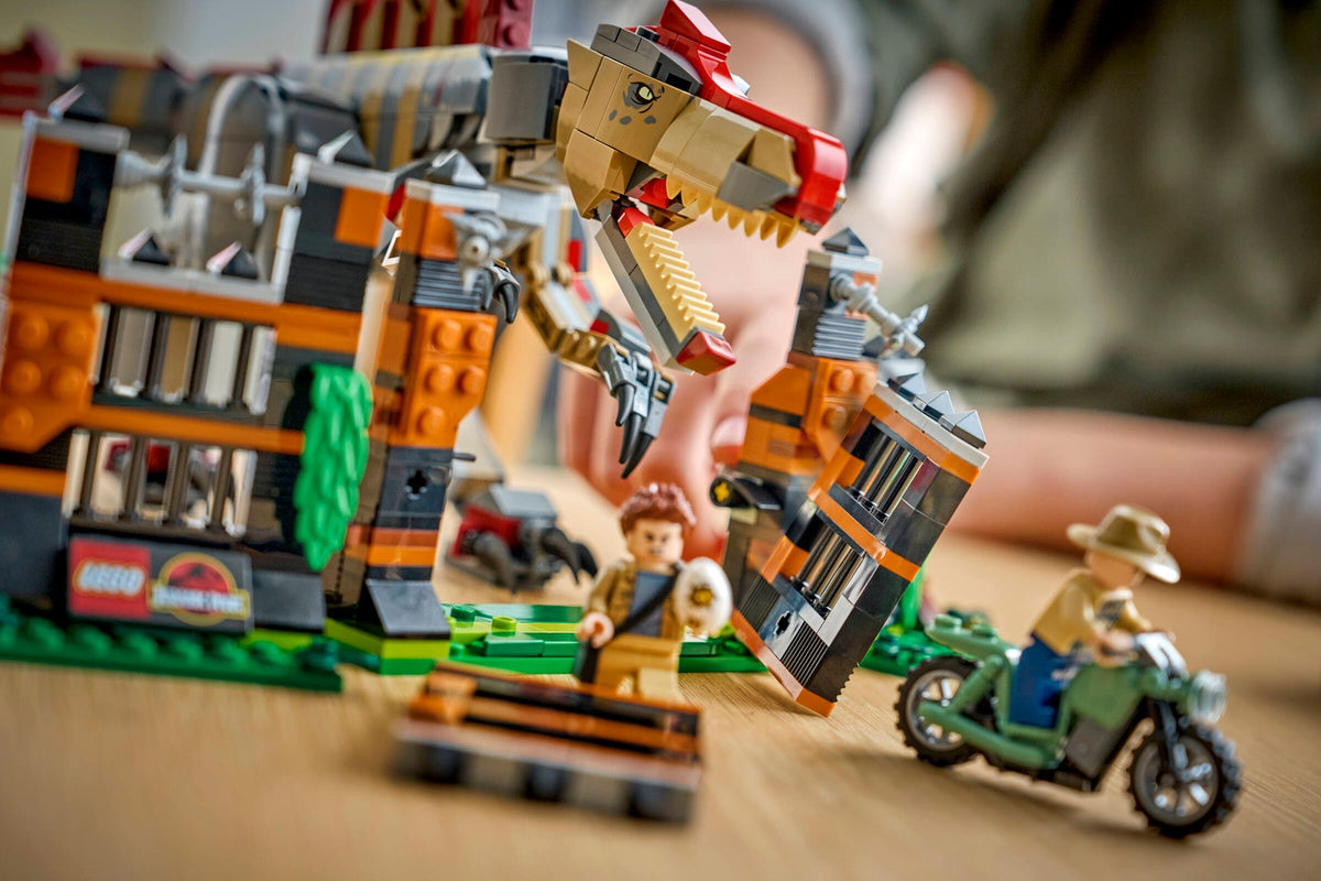 LEGO Jurassic World - 77982 - L’évasion du spinosaure