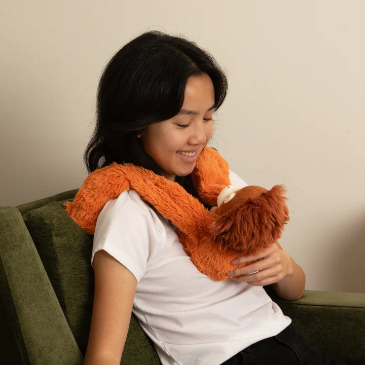 Ollie the orangutan hug