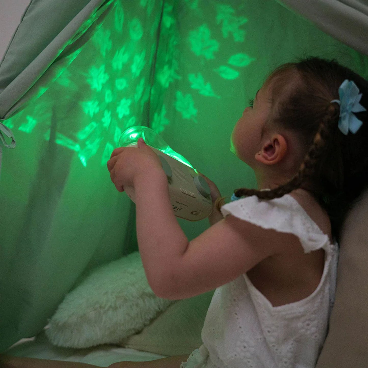 Story box with projection and music