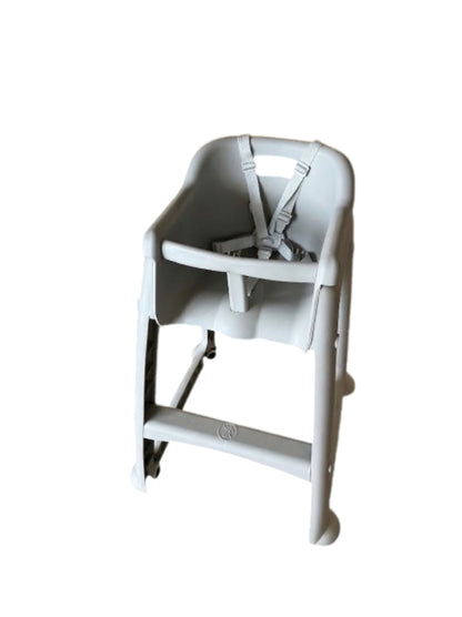 Chaise haute empilable avec plateau