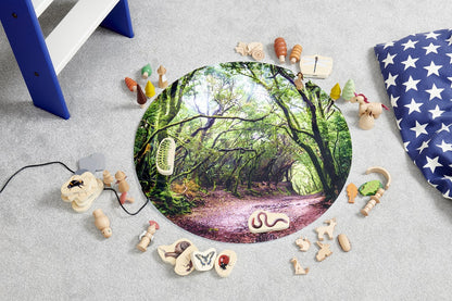 Forest discovery play mat