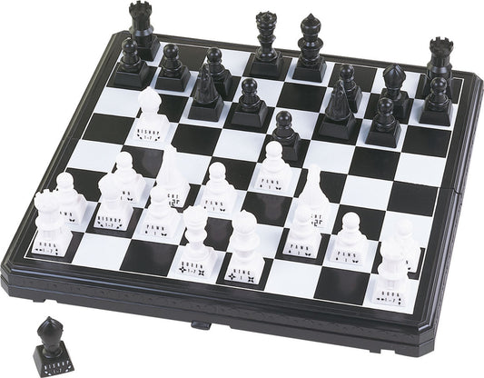 Self-teaching chess set - The right moves