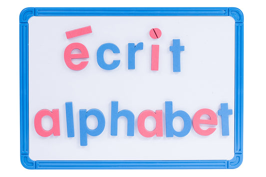 Lettres magnétiques en mousse rouge et bleue