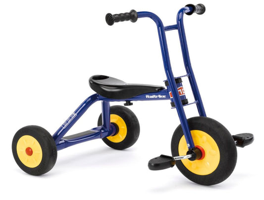 Petit tricycle – 2 à 4 ans